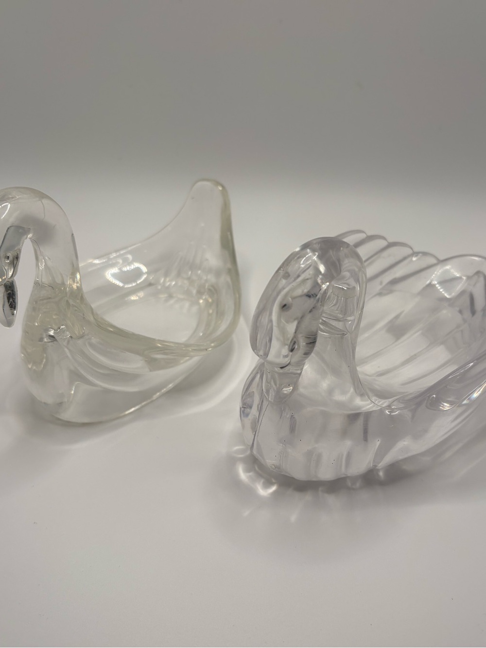 Set of 2 Acrylic Swan Trinkets Soap Dish Bathroom Decor Kitsch MCM Vanity Tray - Picture 14 of 14